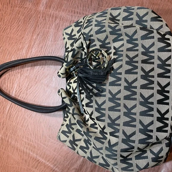 Michael Kors Monogram Black and Tan Tote - Picture 2 of 5